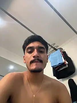 Snapshot of latin_bbc chatting on October 28, 2025, 8:33 pm latin bbc online show from October 28, 2025, 8:33 pm