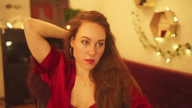 Berberis  Silene online show from December 28, 2024, 5:57 pm