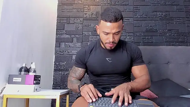 bruno miller  online show from October 20, 2025, 9:37 pm