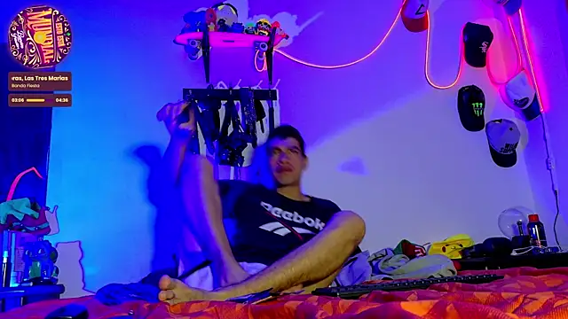 Snapshot of Nymphobuddies chatting on December 29, 2024, 5:54 pm Nymphobuddies online show from December 29, 2024, 5:54 pm