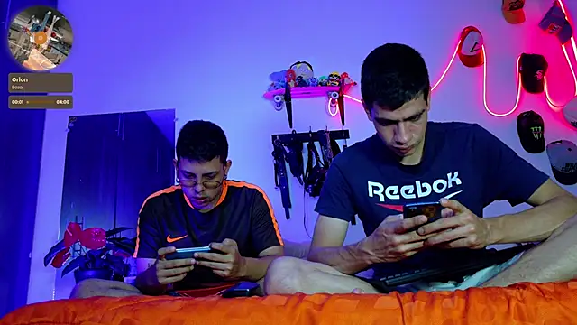 Snapshot of Nymphobuddies chatting on December 29, 2024, 11:18 pm Nymphobuddies online show from December 29, 2024, 11:18 pm