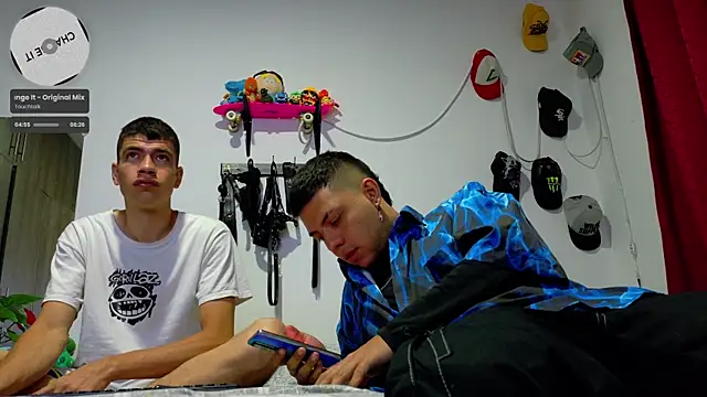 Snapshot of Nymphobuddies chatting on January 4, 2025, 5:48 am Nymphobuddies online show from January 4, 2025, 5:48 am