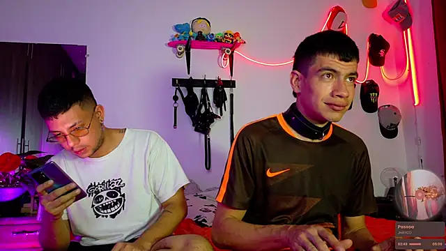 Snapshot of Nymphobuddies chatting on January 8, 2025, 1:32 am Nymphobuddies online show from January 8, 2025, 1:32 am