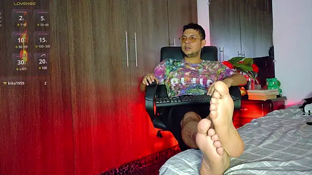 Snapshot of Nymphobuddies chatting on January 26, 2025, 10:46 pm Nymphobuddies online show from January 26, 2025, 10:46 pm