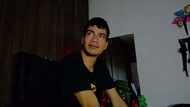 Snapshot of Nymphobuddies chatting on January 28, 2025, 3:04 am Nymphobuddies online show from January 28, 2025, 3:04 am