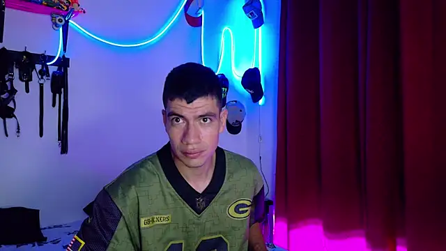 Snapshot of Nymphobuddies chatting on February 10, 2025, 2:08 am Nymphobuddies online show from February 10, 2025, 2:08 am