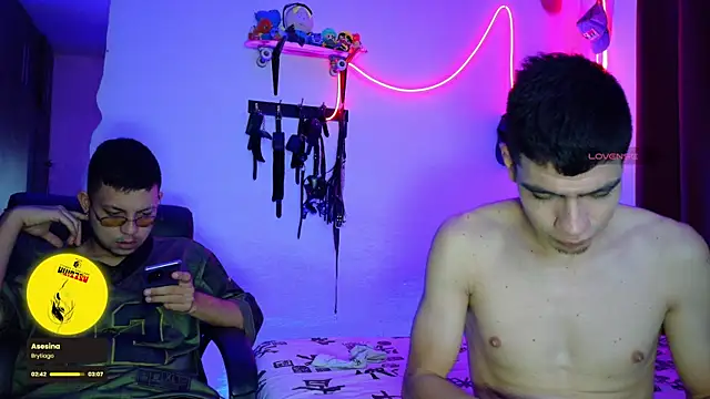 Snapshot of Nymphobuddies chatting on March 15, 2025, 3:29 am Nymphobuddies online show from March 15, 2025, 3:29 am