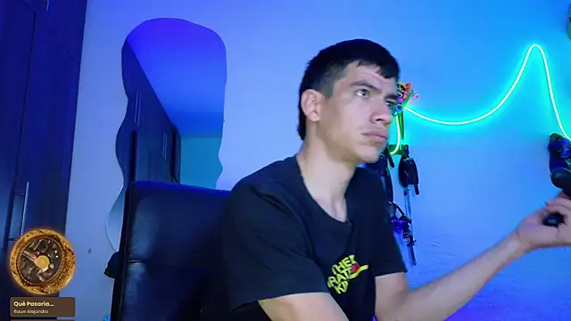 Snapshot of Nymphobuddies chatting on March 18, 2025, 4:15 am Nymphobuddies online show from March 18, 2025, 4:15 am