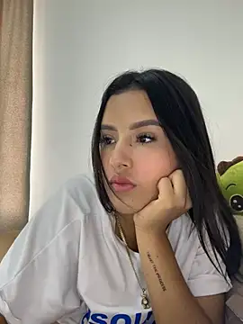 Snapshot of _AmberSmithh chatting on January 2, 2025, 12:13 pm AmberSmithh online show from January 2, 2025, 12:13 pm