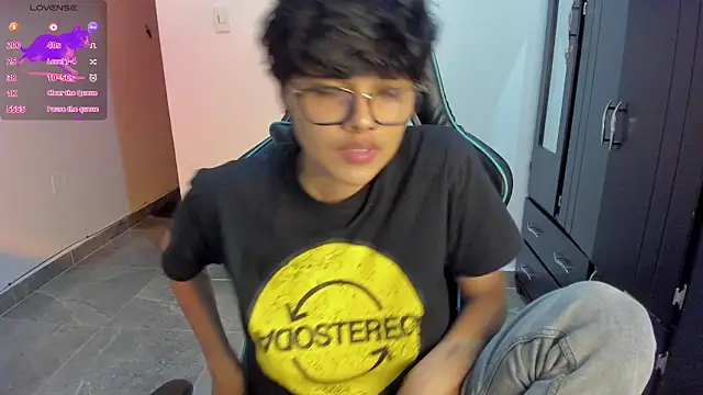 Snapshot of gooddess_isis chatting on January 19, 2025, 7:04 am gooddess isis online show from January 19, 2025, 7:04 am