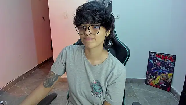 Snapshot of gooddess_isis chatting on February 19, 2025, 2:12 am gooddess isis online show from February 19, 2025, 2:12 am