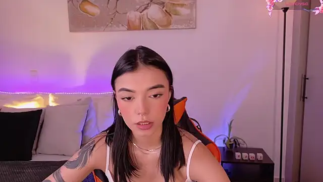 AnabelWolf online show from March 5, 2026, 3:19 pm