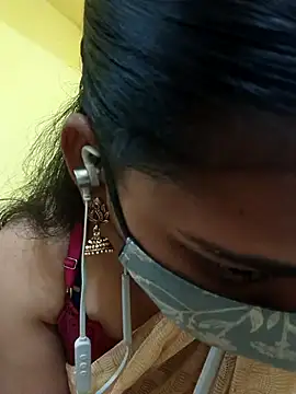 Snapshot of Tamil_Shalini_Lustyy chatting on January 16, 2025, 8:00 am Tamil Shalini Lustyy online show from January 16, 2025, 8:00 am