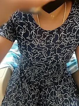 Tamil Shalini Lustyy online show from January 11, 2026, 5:51 pm