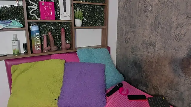 cherry coper online show from February 13, 2026, 12:45 pm