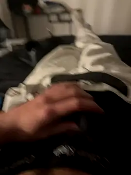 alixbg33 online show from December 5, 2024, 4:44 pm