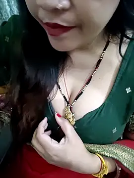 Snapshot of Mayuri77 chatting on May 6, 2026, 9:47 am Mayuri77 online show from May 6, 2026, 9:47 am