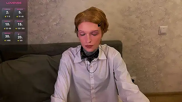 Simona Rain online show from March 18, 2025, 7:10 pm