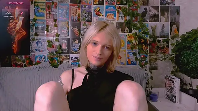 Simona Rain online show from October 30, 2025, 11:49 pm