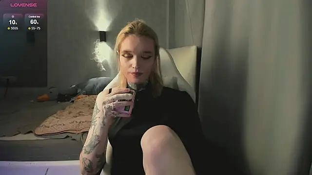 Simona Rain online show from December 4, 2025, 12:42 am