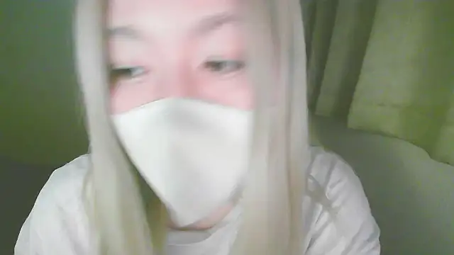 Snapshot of Remi_official chatting on April 29, 2026, 11:47 am Remi official online show from April 29, 2026, 11:47 am