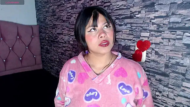 sofi bronw online show from October 29, 2025, 1:46 pm