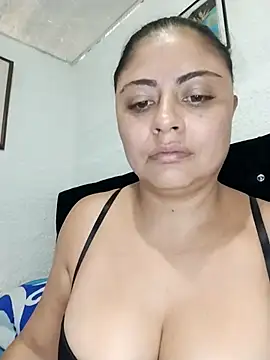 ElizabethWeil online show from November 26, 2025, 2:18 pm