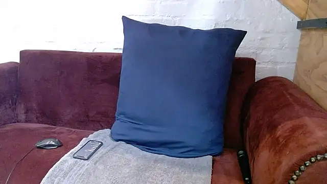 LolaTwerksXX online show from September 11, 2025, 1:33 pm