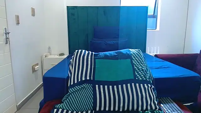 LolaTwerksXX online show from March 25, 2026, 12:11 pm