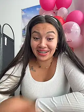 LIZ-06  online show from February 14, 2026, 3:53 pm