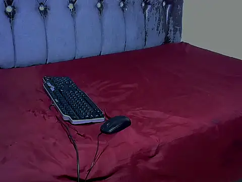 Snapshot of BrikySlut chatting on December 10, 2024, 9:00 pm BrikySlut online show from December 10, 2024, 9:00 pm