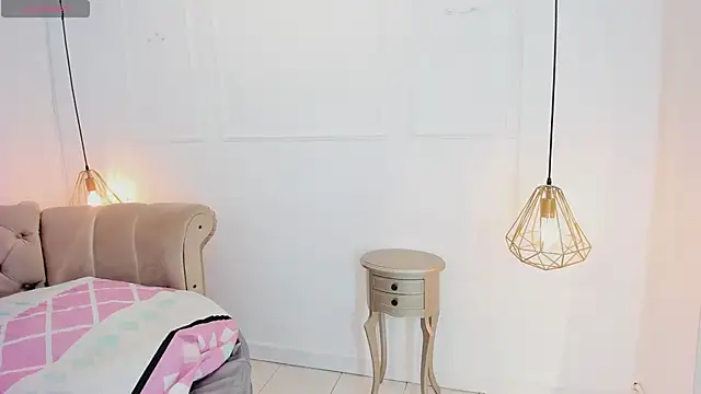 briannaduque online show from March 21, 2025, 12:50 pm