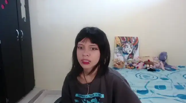 Snapshot of hachi_kitty chatting on December 11, 2024, 6:20 pm hachi kitty online show from December 11, 2024, 6:20 pm