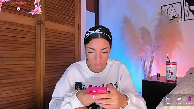 777AylinZ online show from October 1, 2025, 11:05 am