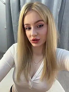 Snapshot of CaseyCumFace chatting on May 15, 2026, 9:22 pm CaseyCumFace online show from May 15, 2026, 9:22 pm