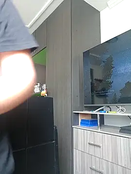 CURVY-HORNY online show from April 19, 2026, 5:34 pm