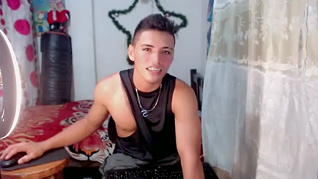 danilo302209 online show from December 20, 2024, 10:54 pm