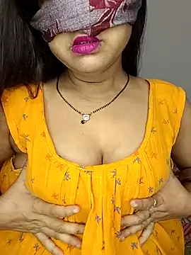 Snapshot of Cute-manisha chatting on June 30, 2026, 2:01 am Cute-manisha online show from June 30, 2026, 2:01 am