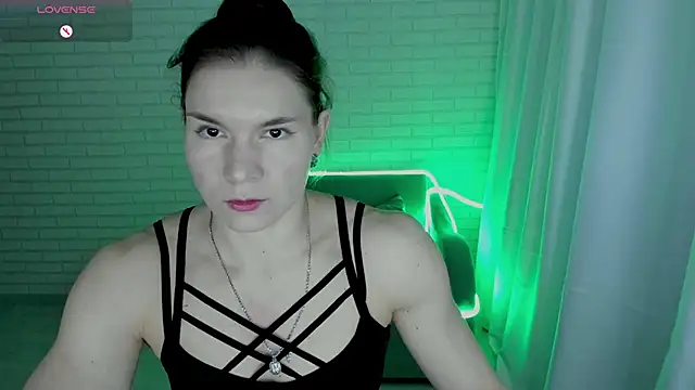 Snapshot of Lisa_Ray chatting on February 24, 2025, 4:27 am Lisa Ray online show from February 24, 2025, 4:27 am