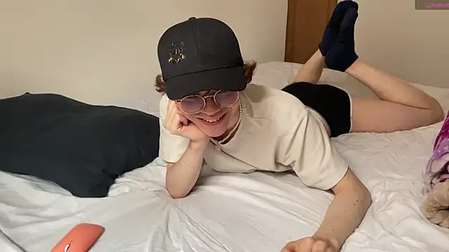 mapleg online show from March 19, 2025, 6:55 pm