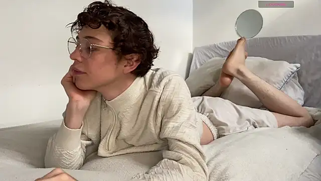 mapleg online show from March 20, 2025, 10:07 pm