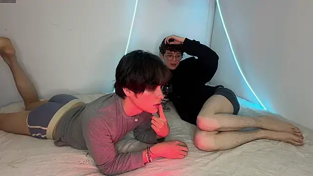 mapleg online show from October 16, 2025, 11:28 pm