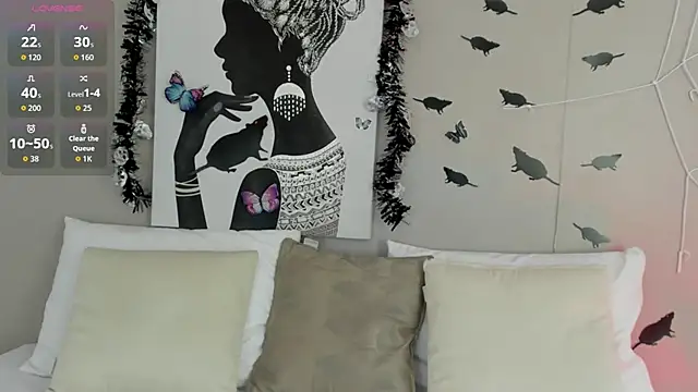 Adelesmithh online show from October 31, 2025, 11:55 am