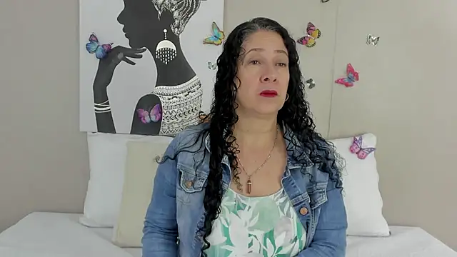 Adelesmithh online show from January 8, 2026, 11:34 am