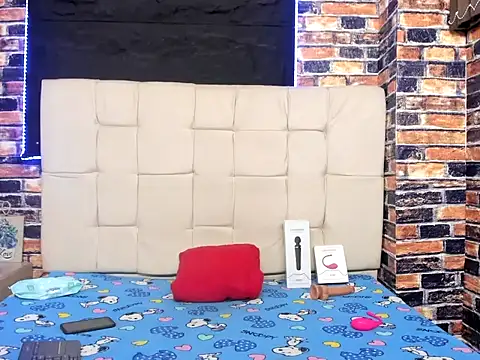 meelanyharux303av online show from January 17, 2026, 5:01 am