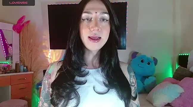 karla zambrano online show from December 7, 2024, 6:04 pm