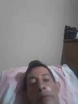 Snapshot of Pirata090586 chatting on November 15, 2025, 5:27 am Pirata090586 online show from November 15, 2025, 5:27 am
