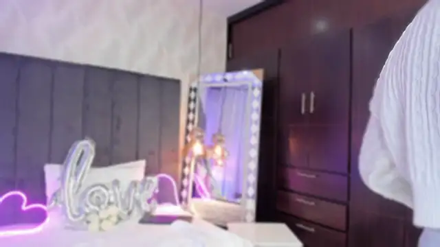 SHARONN     online show from February 11, 2025, 3:50 am