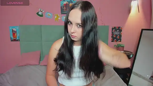 BeatriceReeves online show from October 2, 2025, 1:01 am