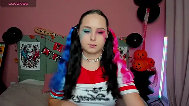 BeatriceReeves online show from October 30, 2025, 1:07 am